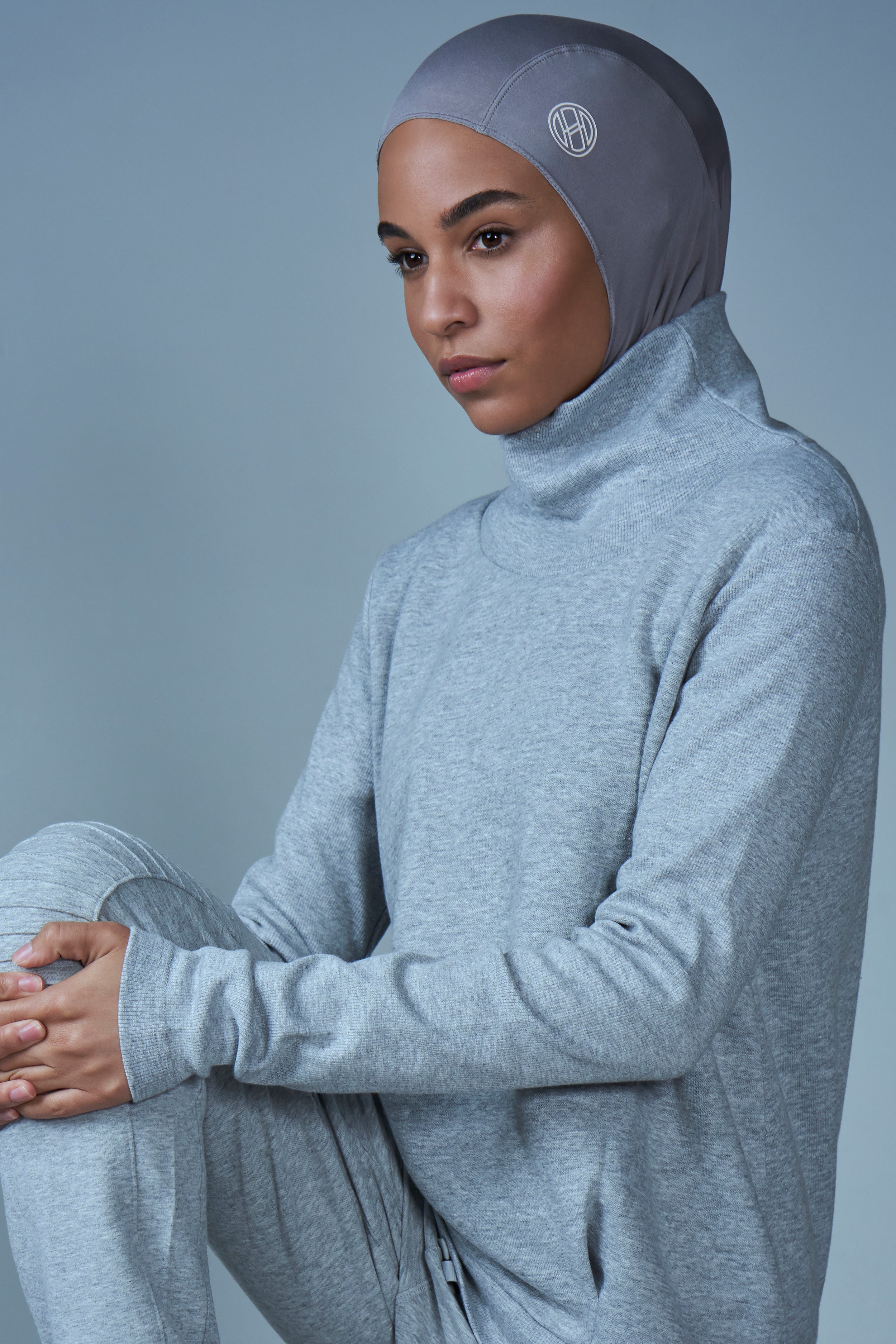 - Smoke Haute Hijab FlexFit Hijab Sport –